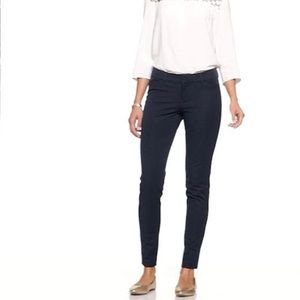 Old Navy Mid-Rise Pixie Full-Length Pant